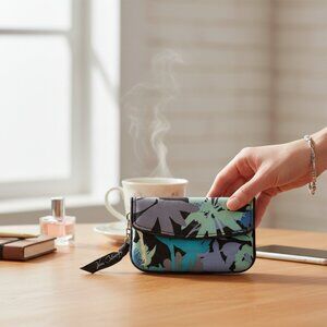 Vera Bradley Camofloral Zip ID Case – NEW & NEVER USED